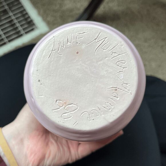 VTG Anne Muldery Studio Pottery Vase (1986) Pink Pastel Art Pottery w/ Sculptura - Picture 4 of 8